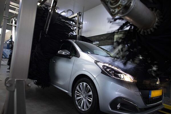 Lichtmetalen Velgen Schoonmaken Bij iClean In Deventer